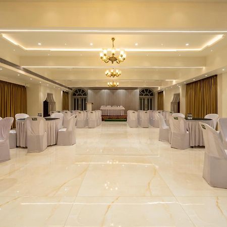 Hotel Treebo Prasha Nashik Esterno foto