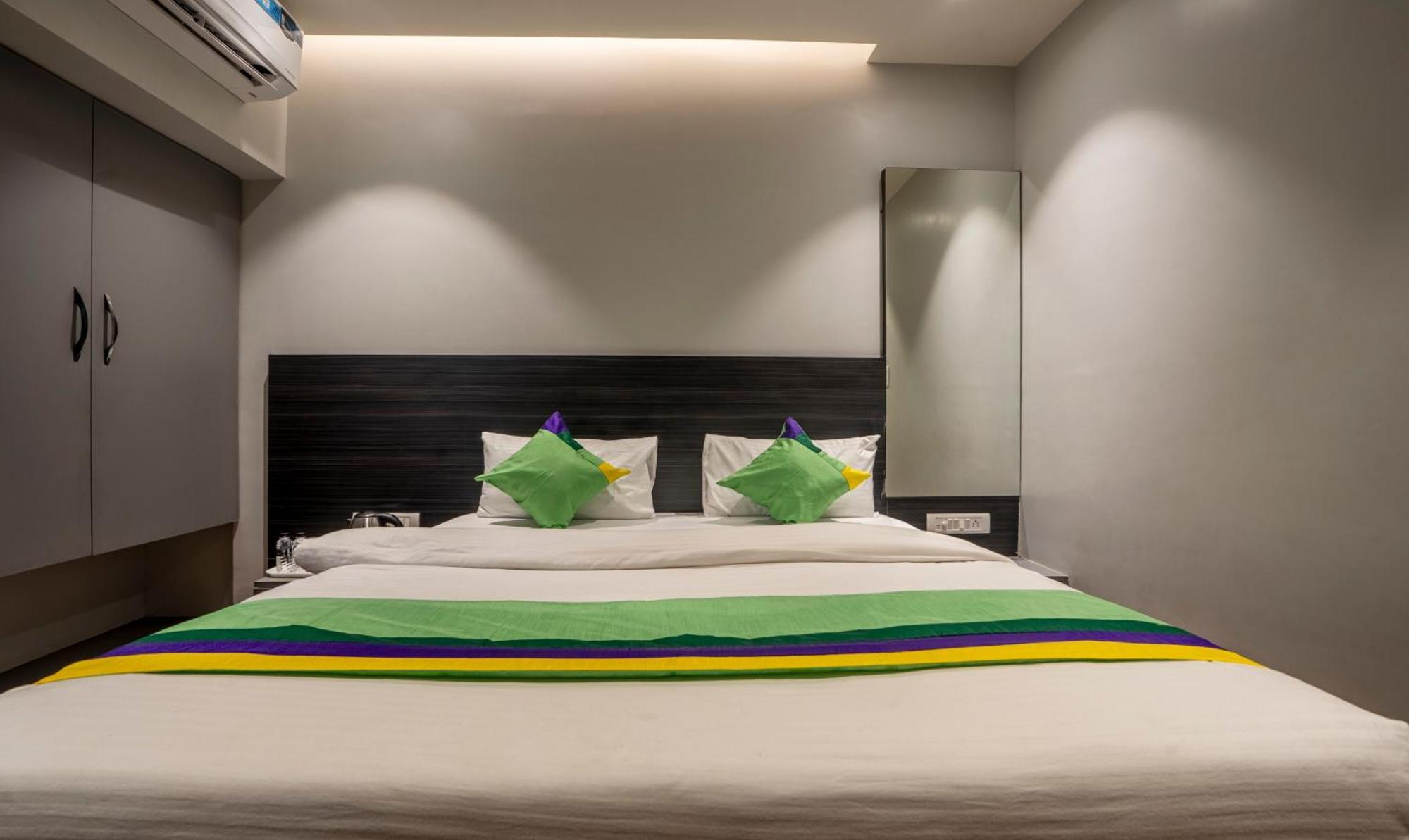 Hotel Treebo Prasha Nashik Esterno foto