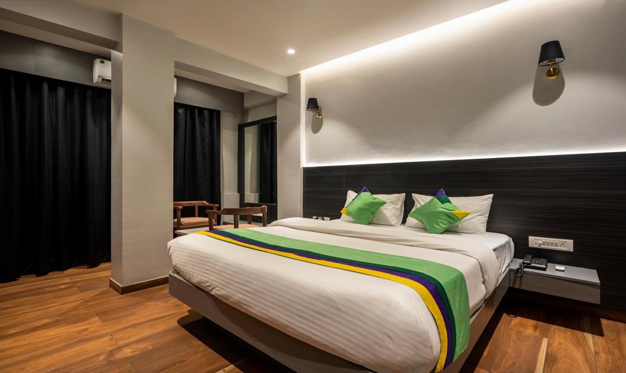 Hotel Treebo Prasha Nashik Esterno foto
