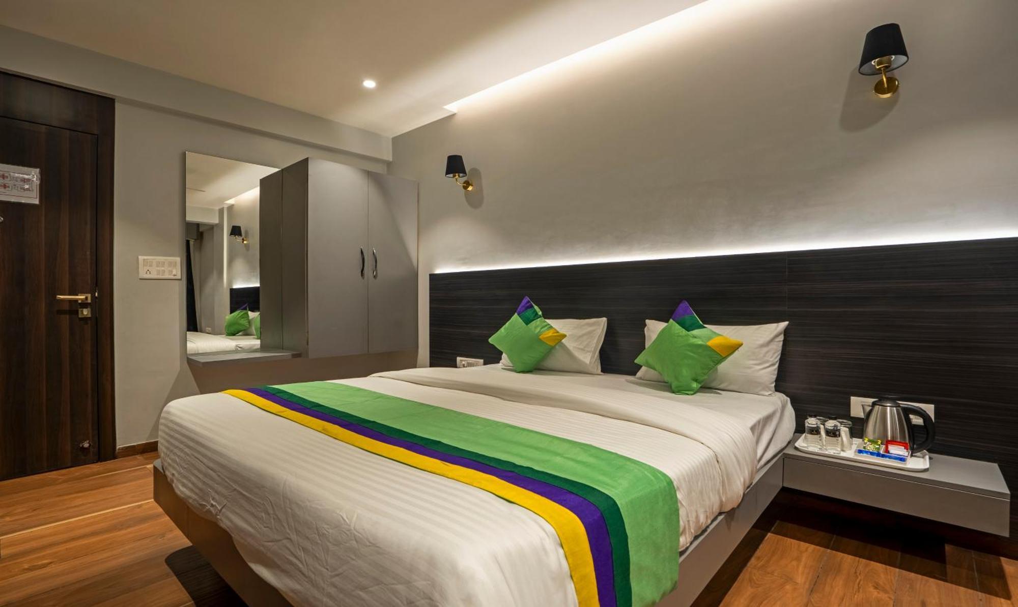 Hotel Treebo Prasha Nashik Esterno foto