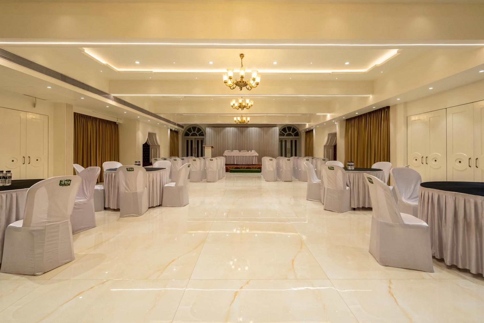 Hotel Treebo Prasha Nashik Esterno foto